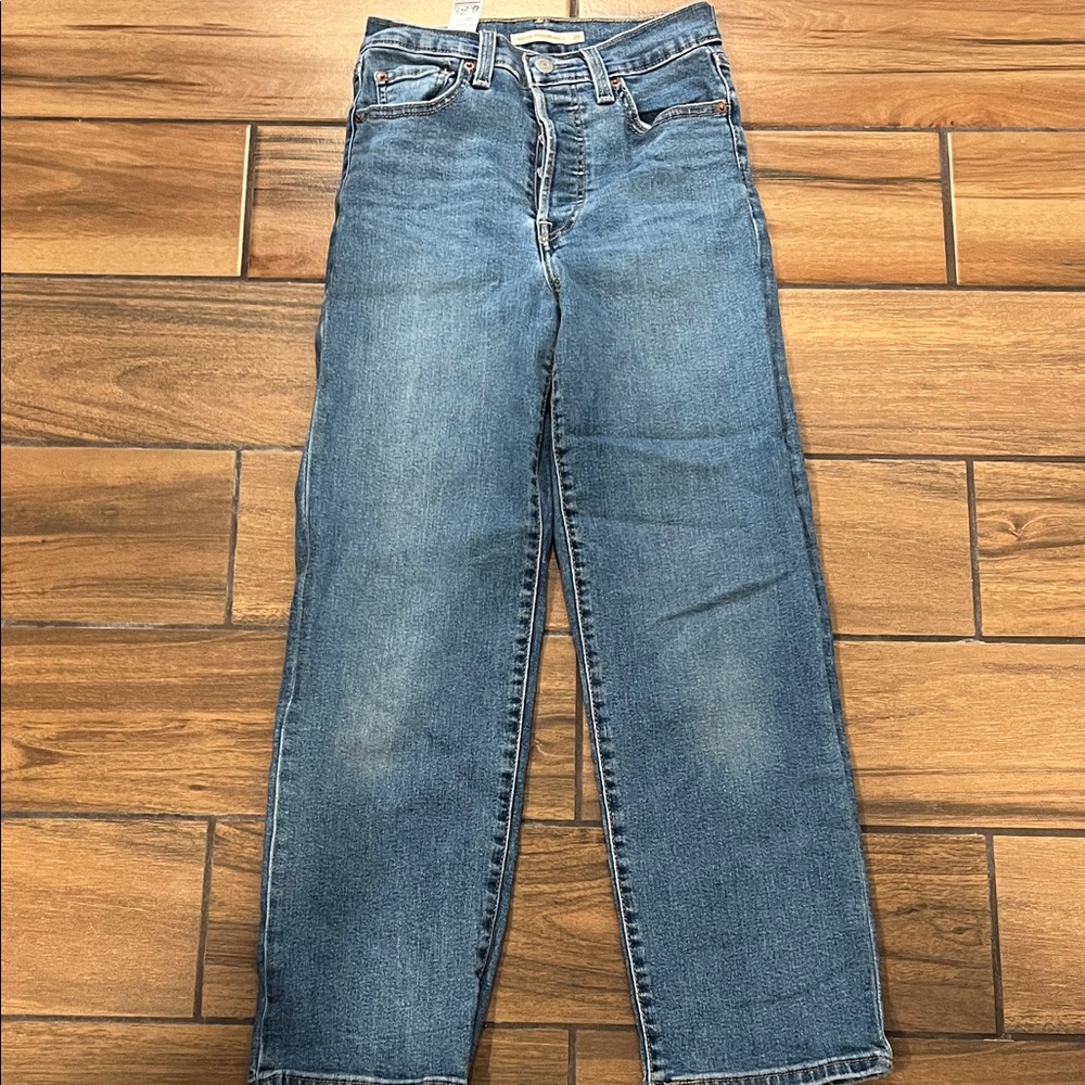 Levi's Women's Straight Leg Blue Jeans